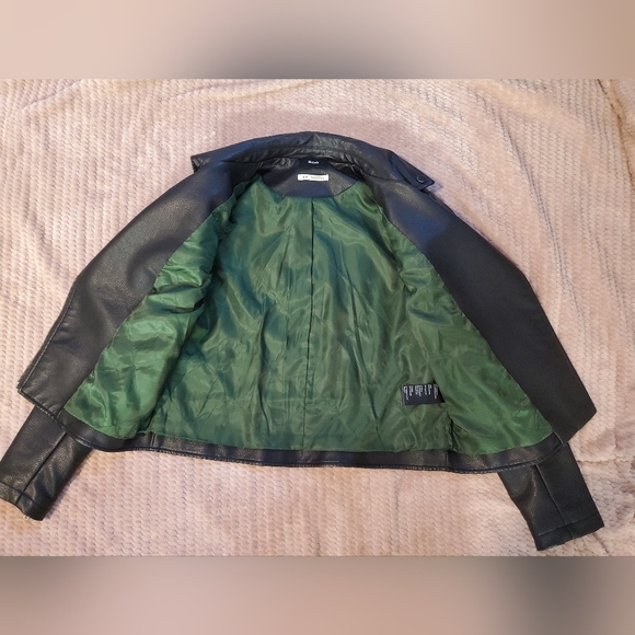 BDG black fuax leather biker jacket size small - Picture 3 of 8